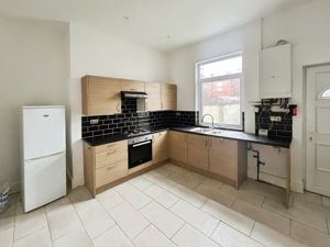 Kitchen- click for photo gallery